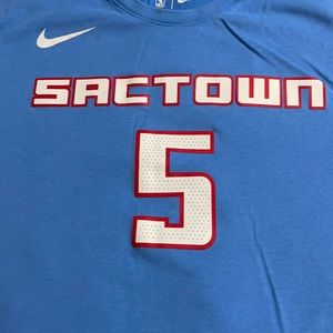 Men’s Nike NBA Sactown t-shirt - medium
